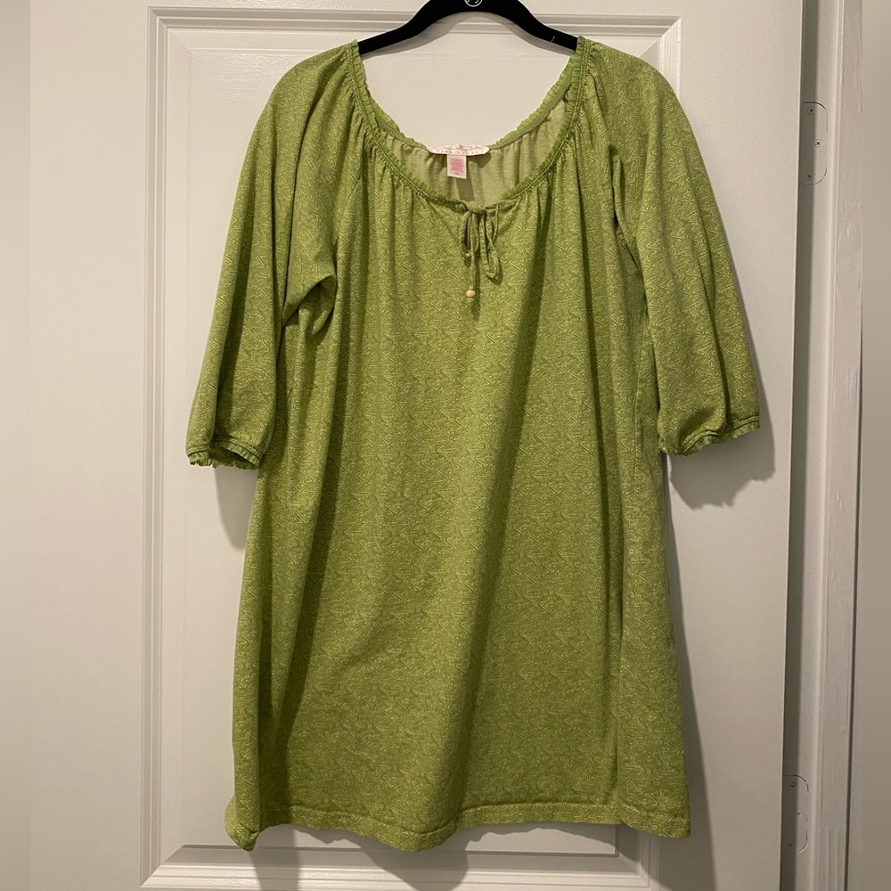 Oscar Dela Renta sleepwear